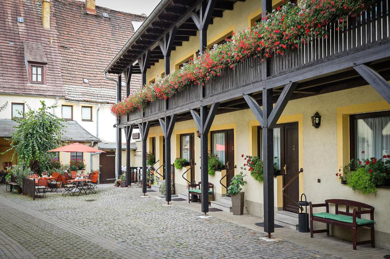 Hotel-Pension Zum Markt ทัวร์เกา ภายนอก รูปภาพ