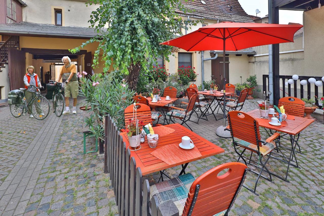 Hotel-Pension Zum Markt ทัวร์เกา ภายนอก รูปภาพ